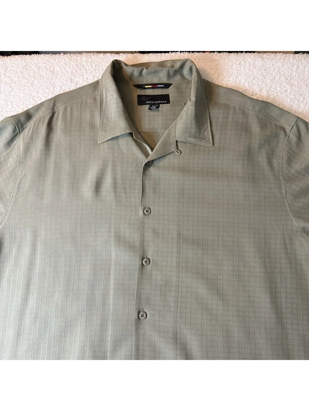 Greg Norman Men’s XL 100%Silk Shirt Olive Green Textured Short Sleeve Golf Camp